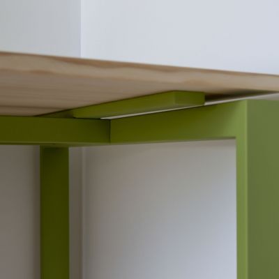 DEtalle pata 2 escritorio